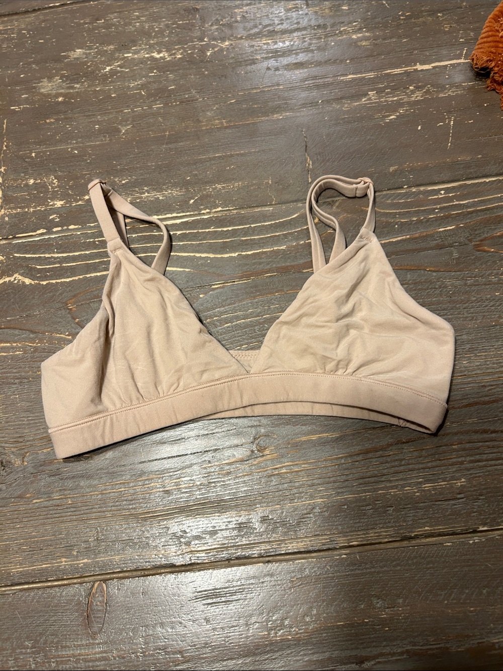 SKIMS Soft Triangle Bralette - Light Beige